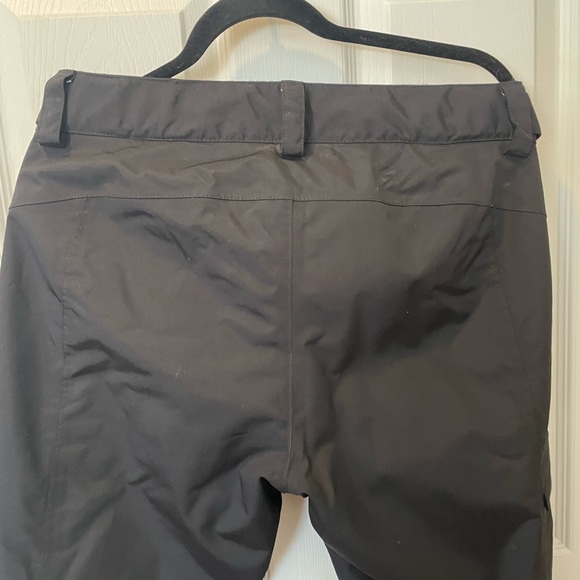 Woman’s north face snow pants med. - Picture 3 of 8